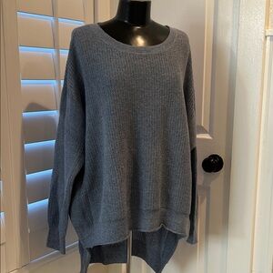 NWT Classic Women's Blue Oversized Crewneck Sweater
